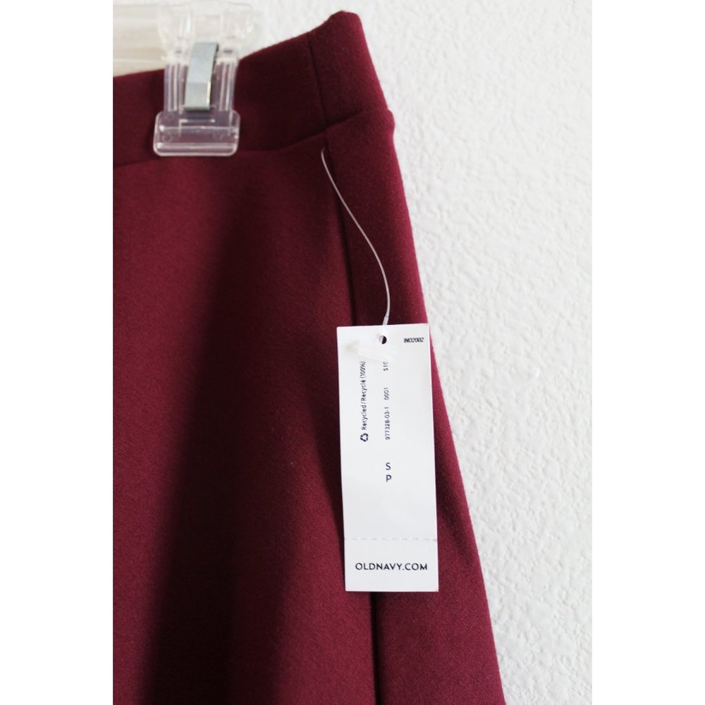 Burgundy ponte knit skater skirt - Picture 5 of 5